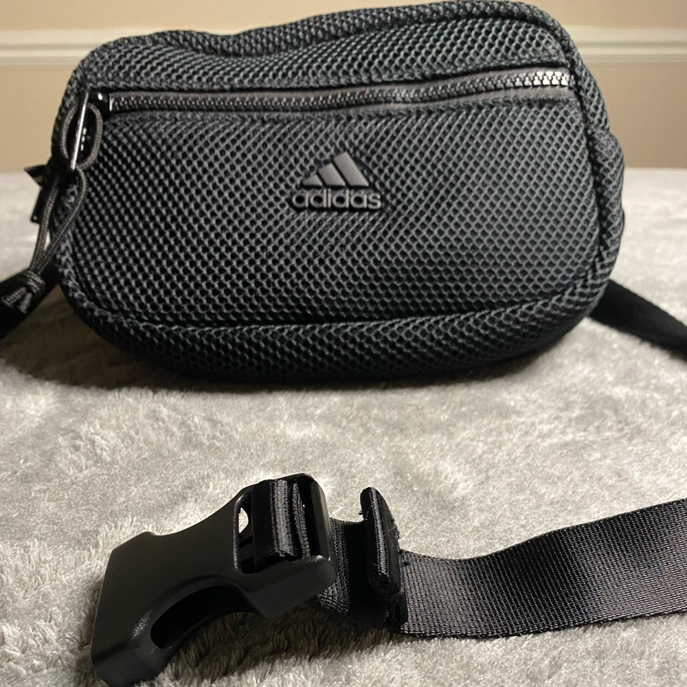 Adidas air mesh waist pack (Fanny pack)